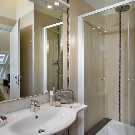 Astor Hotel 3*